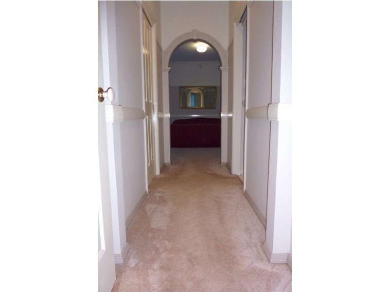 7 Meredith Crescent, Toowoomba QLD 4350