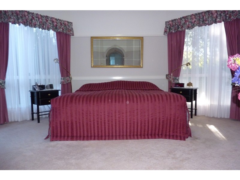 7 Meredith Crescent, Toowoomba QLD 4350