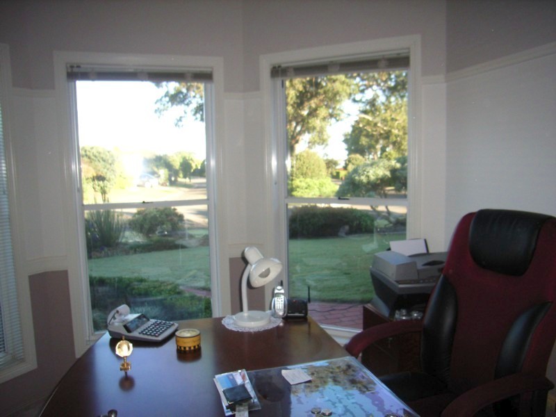 7 Meredith Crescent, Toowoomba QLD 4350