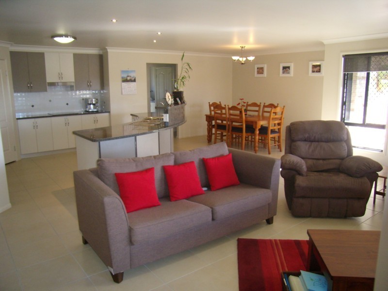 41 Phipps Drive, Toowoomba QLD 4350