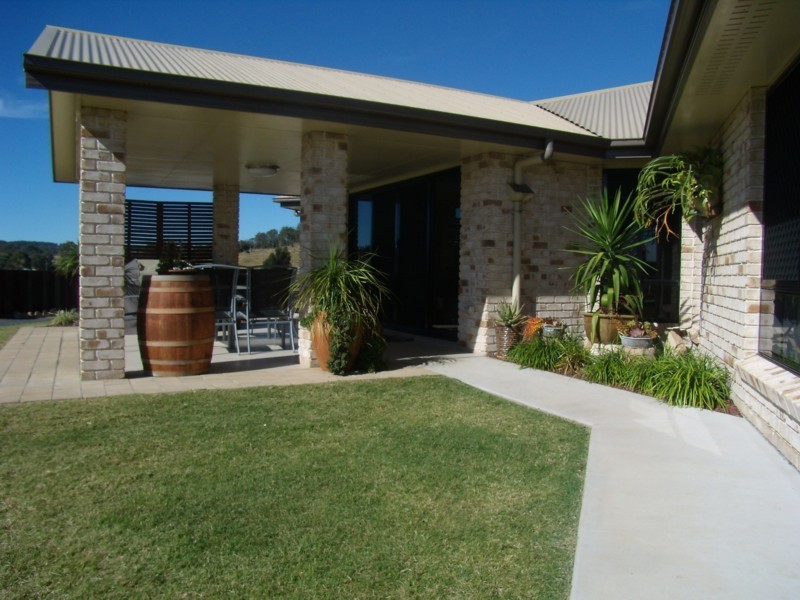 41 Phipps Drive, Toowoomba QLD 4350