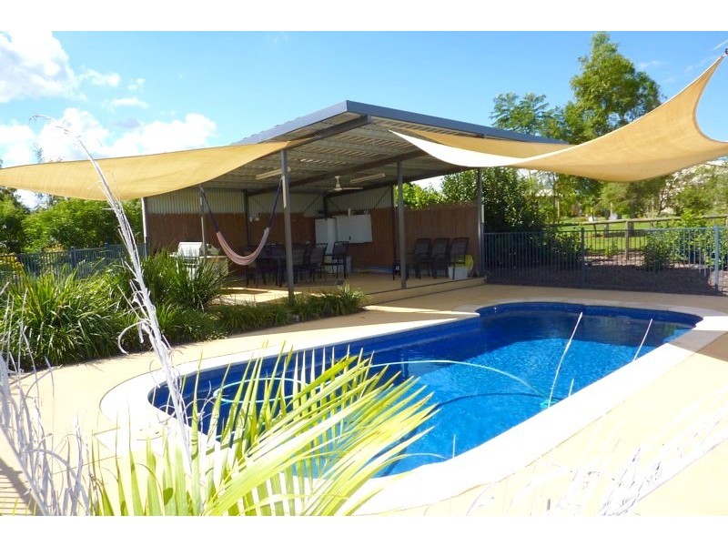 6 Traves Court, Highfields QLD 4352