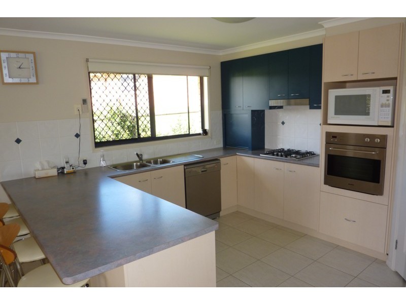 6 Traves Court, Highfields QLD 4352