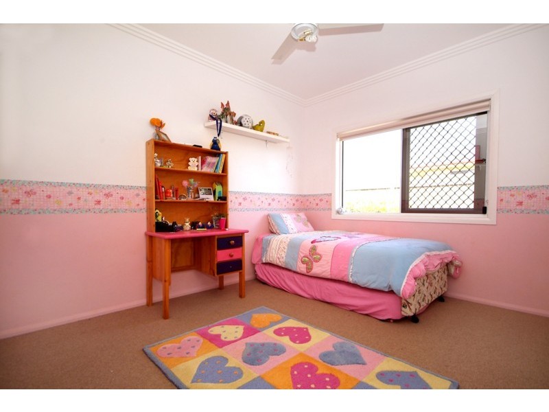 8 Arcadia Court, Highfields QLD 4352
