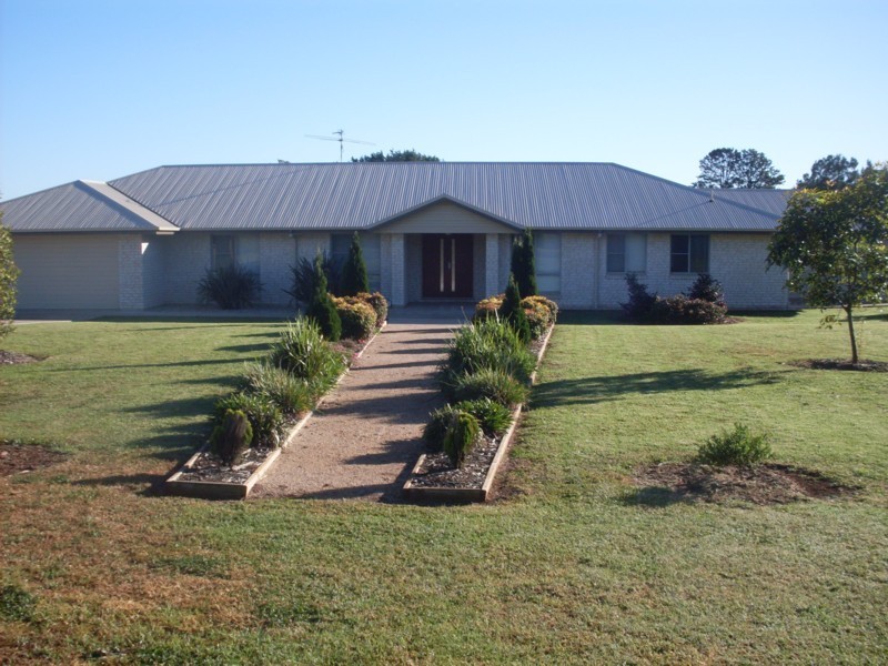32 Bunya View Drive, Highfields QLD 4352