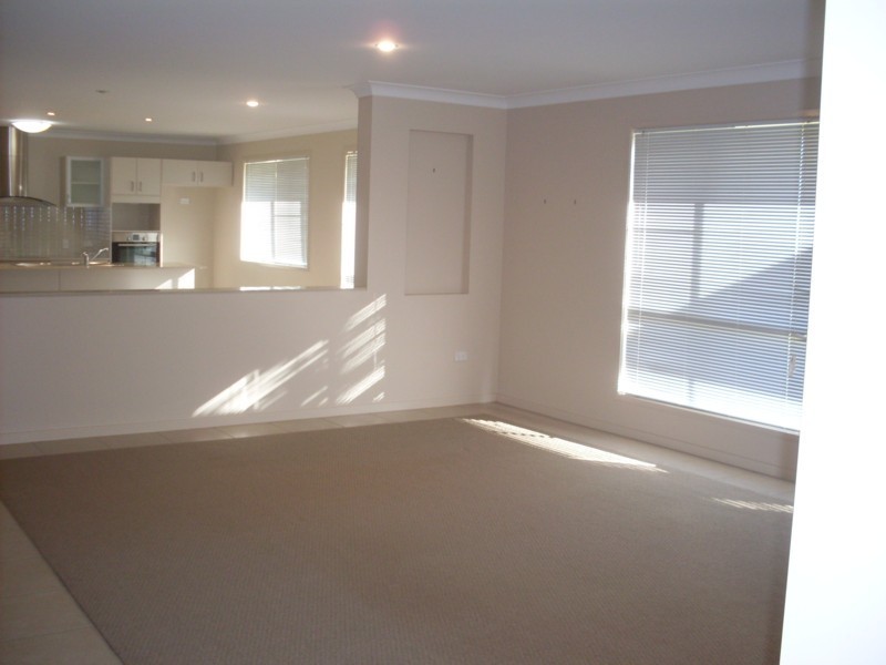 32 Bunya View Drive, Highfields QLD 4352