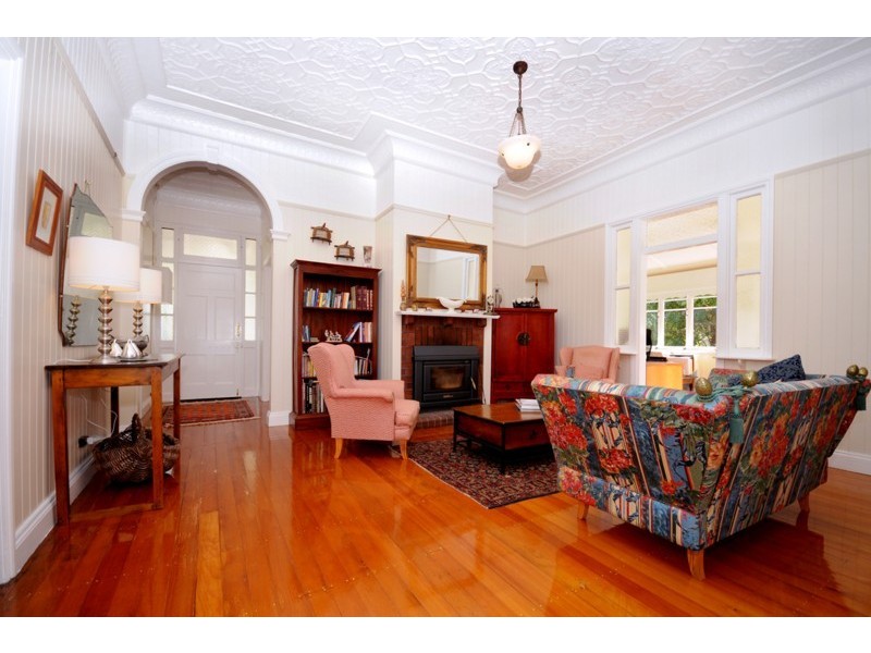 10 Francis Street, Toowoomba QLD 4350