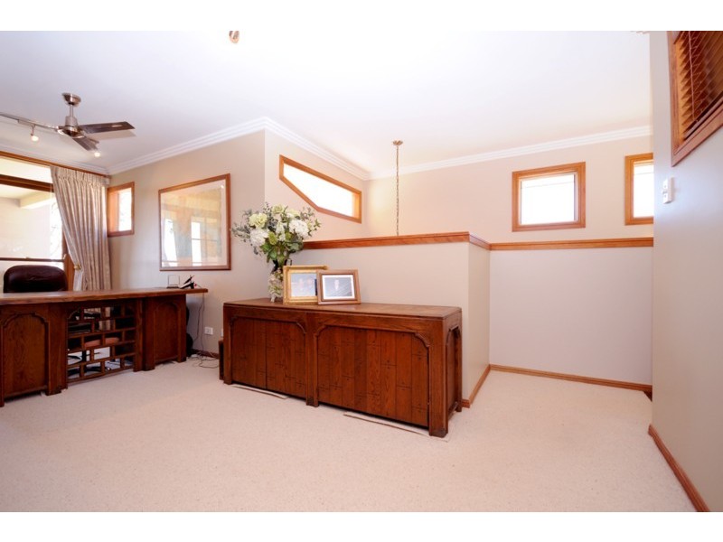 100 Prince Henry Drive, Toowoomba QLD 4350