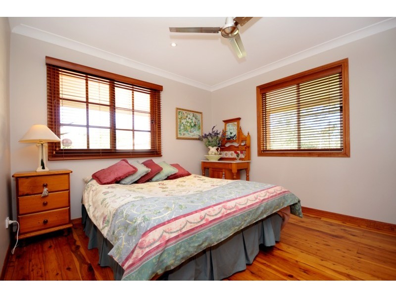100 Prince Henry Drive, Toowoomba QLD 4350
