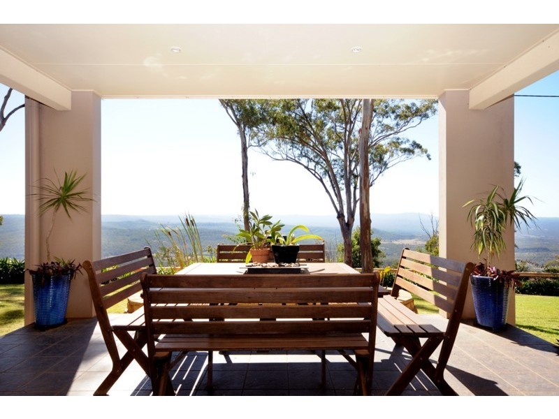 100 Prince Henry Drive, Toowoomba QLD 4350