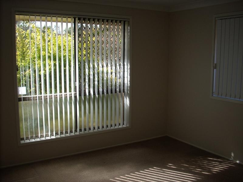 38 Lotus Crescent, Centenary Heights QLD 4350