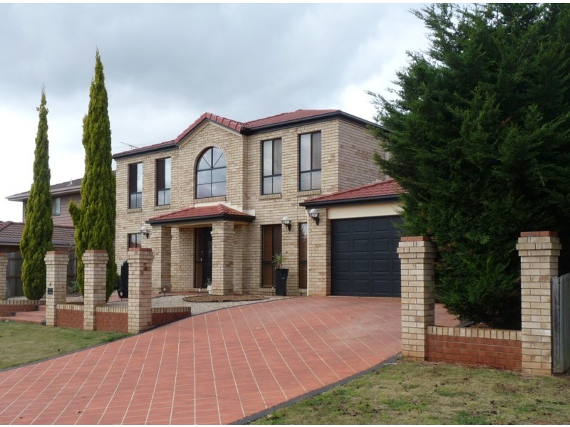 4 Throwleigh Close, Toowoomba QLD 4350