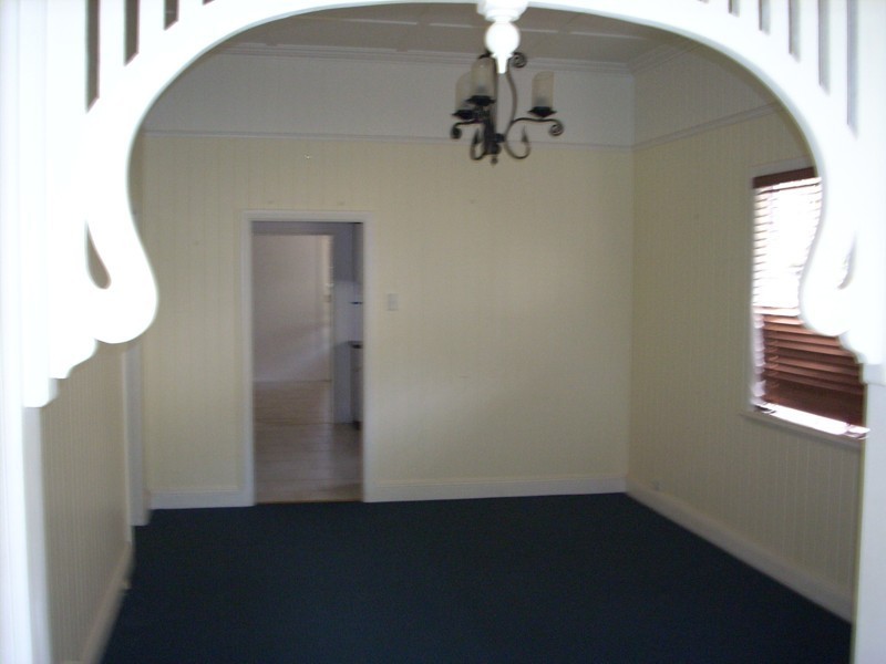 47 Mary Street, Mount Lofty QLD 4350