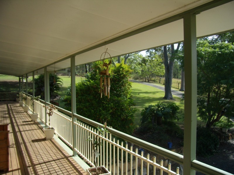 702 Murphys Creek Road, Murphys Creek QLD 4352