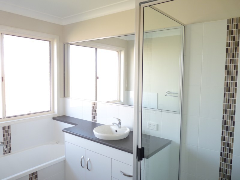 2a Dodson Crescent, Toowoomba QLD 4350