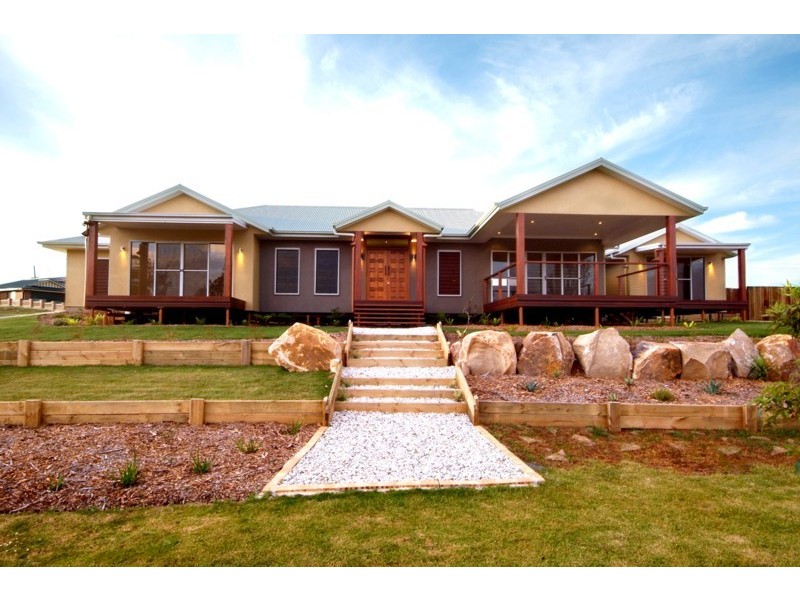2 Pendrea Close, Highfields QLD 4352