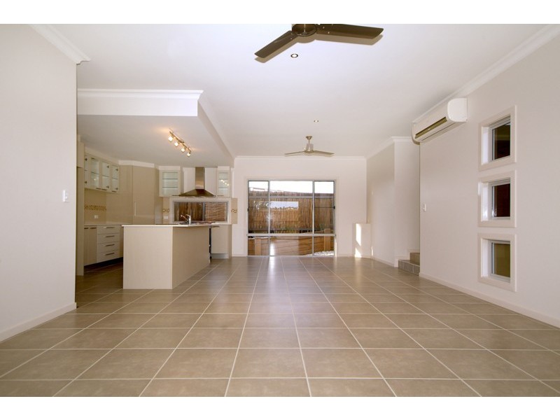 2 Pendrea Close, Highfields QLD 4352