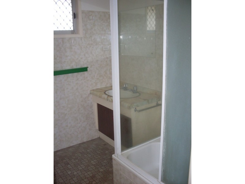 1/218 Mackenzie Street, Toowoomba QLD 4350