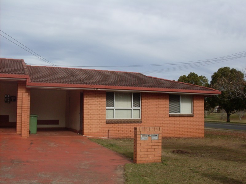 2/218 Mackenzie Street, Toowoomba QLD 4350
