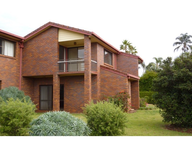 4/2G James Street, Toowoomba QLD 4350
