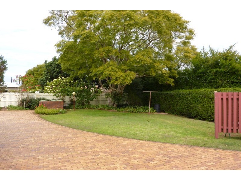 4/2G James Street, Toowoomba QLD 4350