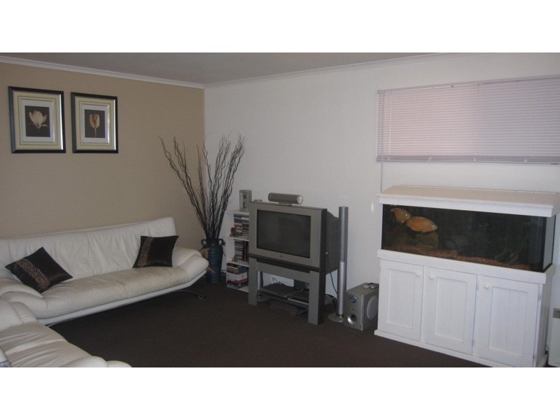 18 Proposch Street, Oakey QLD 4401