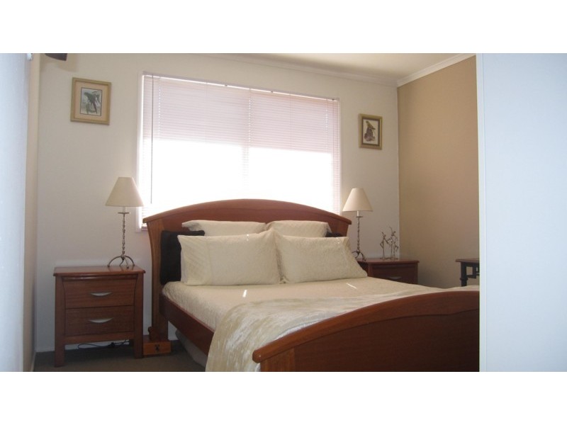 18 Proposch Street, Oakey QLD 4401