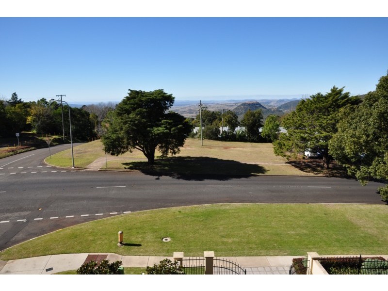 412/31 Tourist Road, East Toowoomba QLD 4350