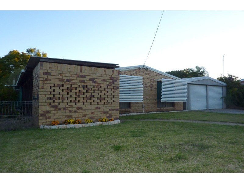 33 School Street, Helidon QLD 4344