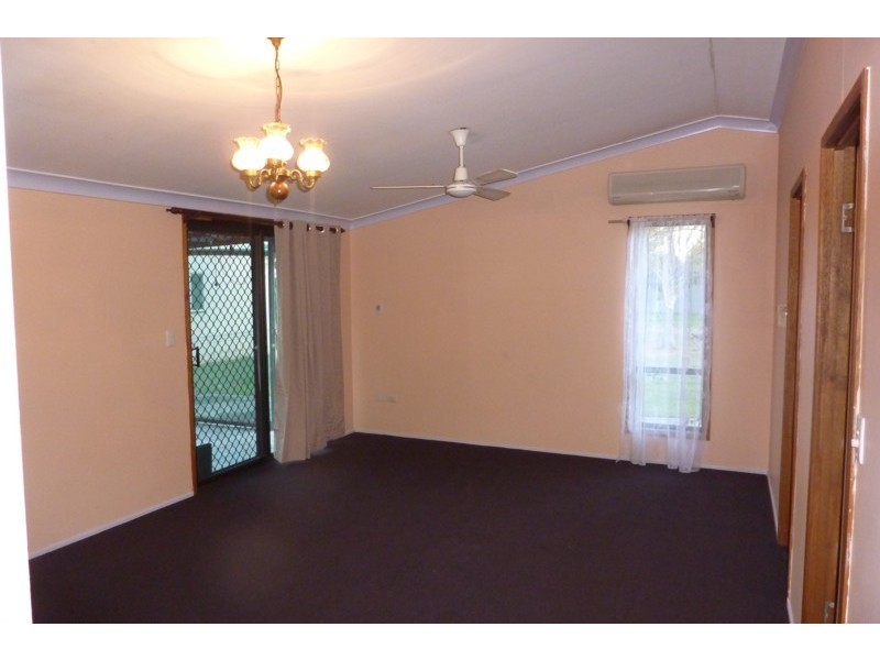 33 School Street, Helidon QLD 4344
