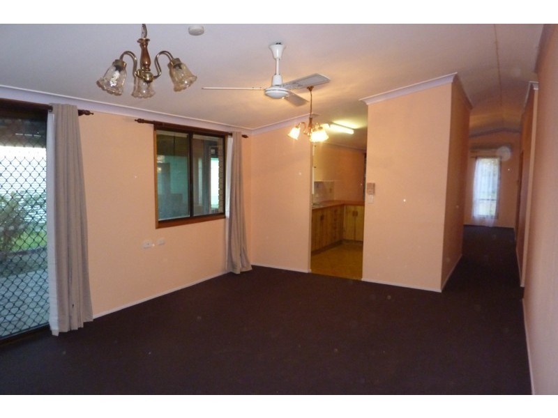 33 School Street, Helidon QLD 4344