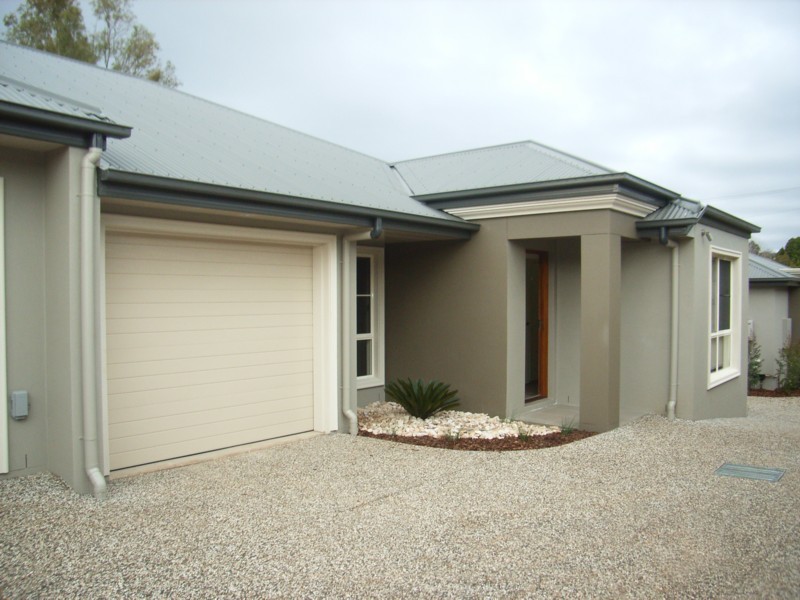 2/223 Mackenzie Street, Toowoomba QLD 4350