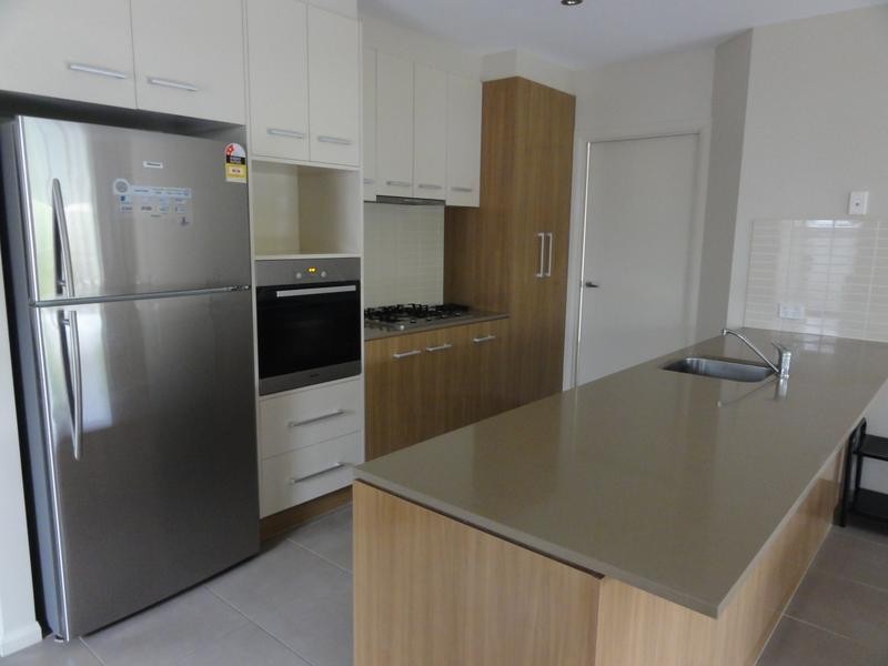 2/223 Mackenzie Street, Toowoomba QLD 4350