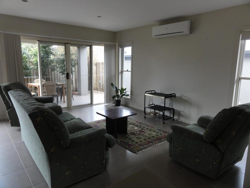 2/223 Mackenzie Street, Toowoomba QLD 4350