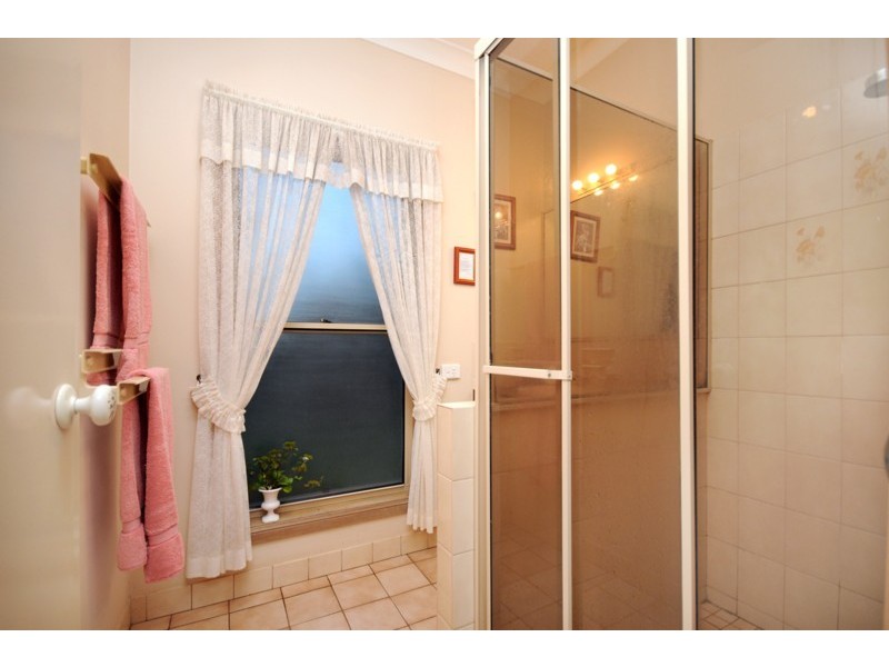 15 Hilltop Crescent, Toowoomba QLD 4350