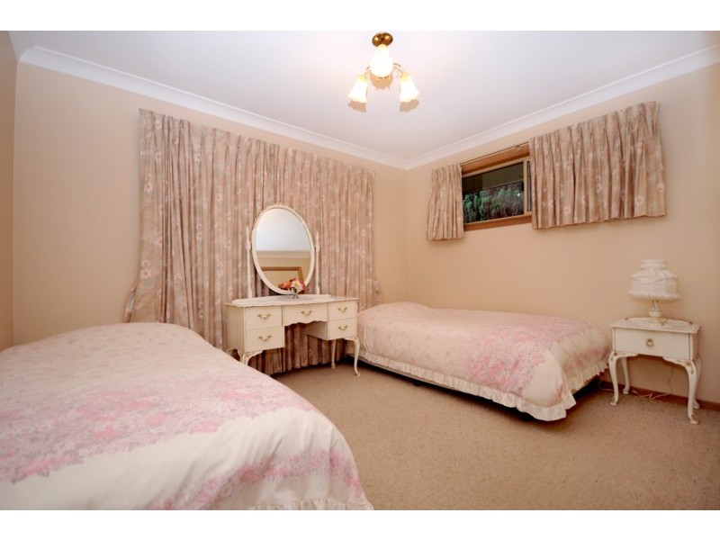 15 Hilltop Crescent, Toowoomba QLD 4350