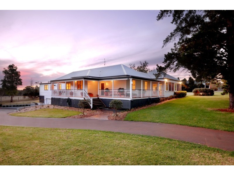 172 Robinson Road, Cabarlah QLD 4352