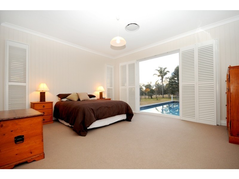 172 Robinson Road, Cabarlah QLD 4352