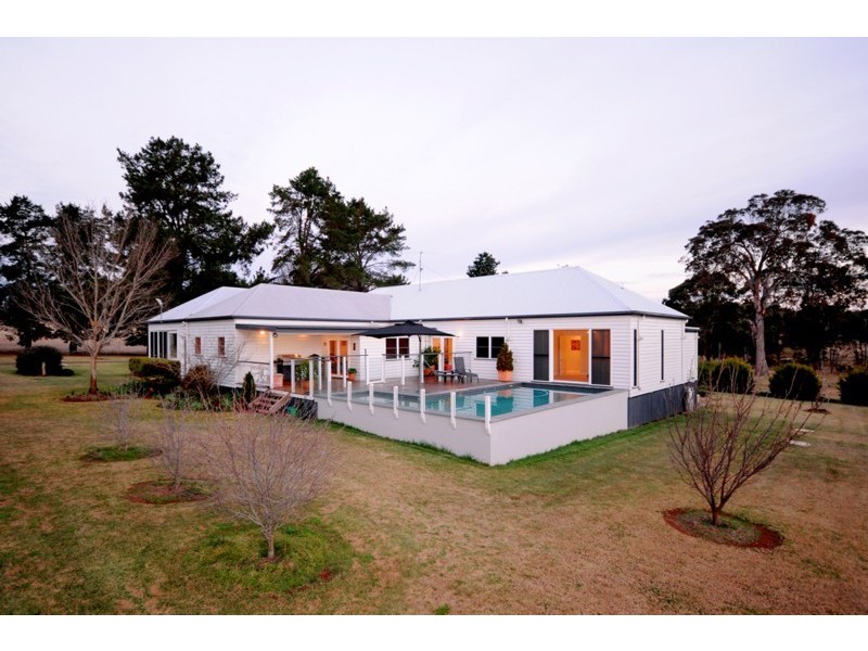172 Robinson Road, Cabarlah QLD 4352