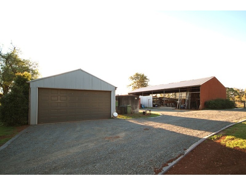 172 Robinson Road, Cabarlah QLD 4352