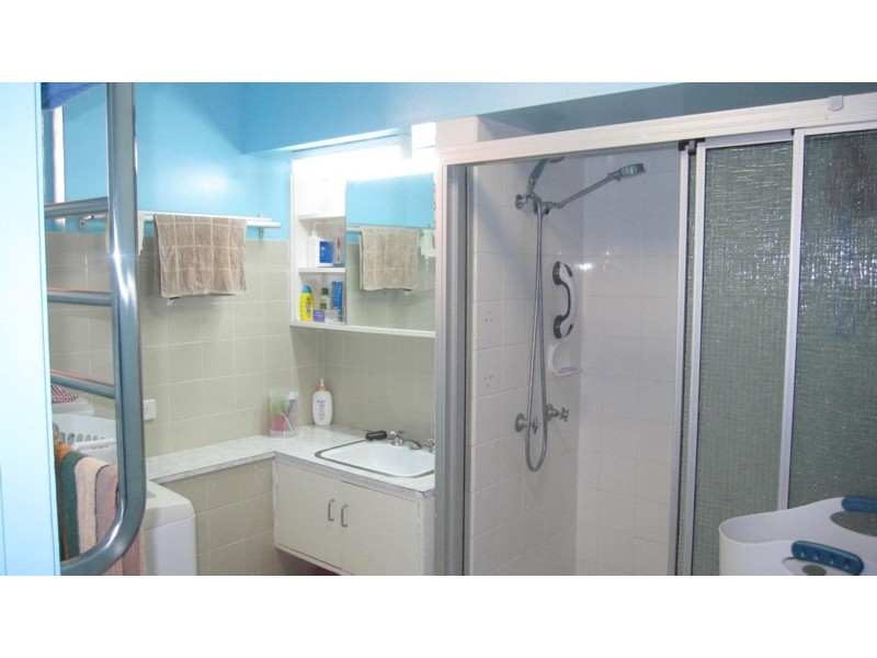 2/33 Tourist Road, Toowoomba QLD 4350