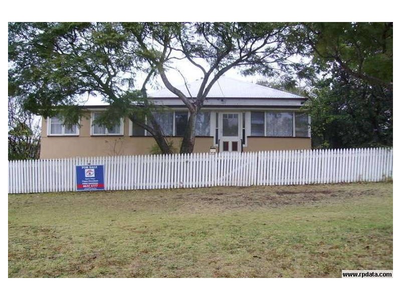 92 Perth Street, South Toowoomba QLD 4350