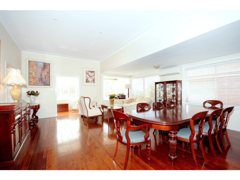 8 Crown Street, Toowoomba QLD 4350