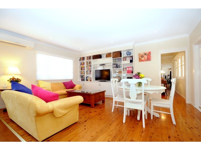 8 Crown Street, Toowoomba QLD 4350