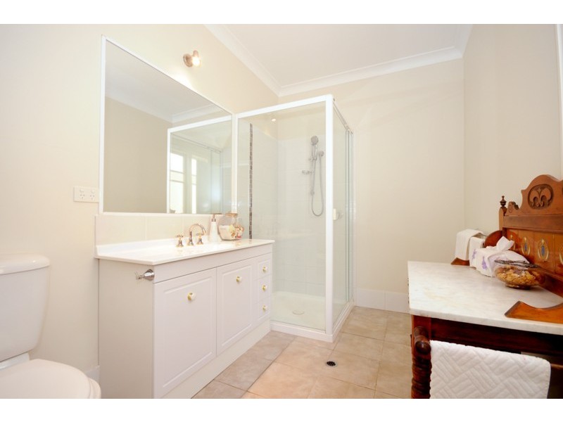 8 Crown Street, Toowoomba QLD 4350