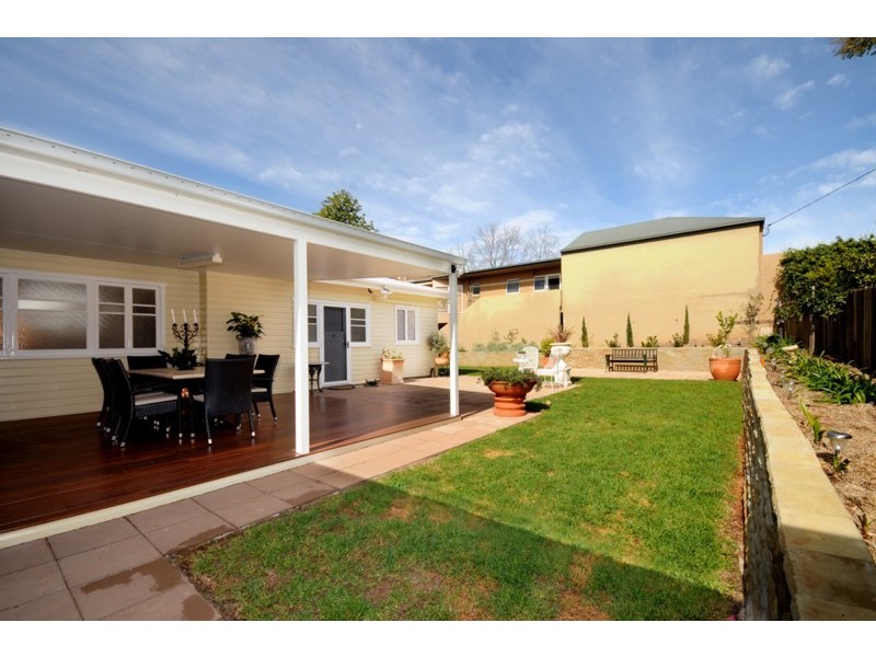 8 Crown Street, Toowoomba QLD 4350