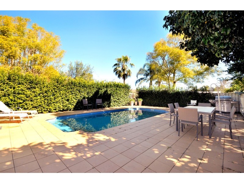 59 Tourist Road, Toowoomba QLD 4350