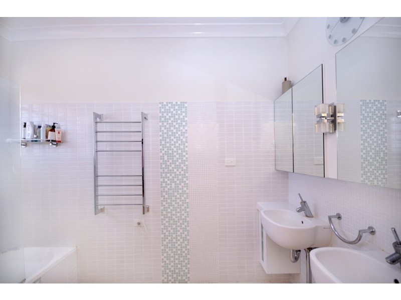 59 Tourist Road, Toowoomba QLD 4350