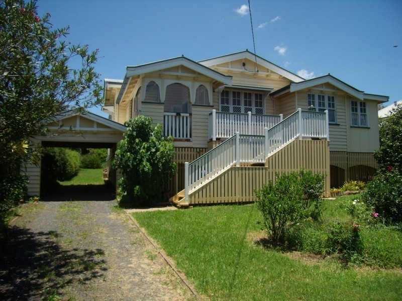 30 Seaton Street, Toowoomba QLD 4350