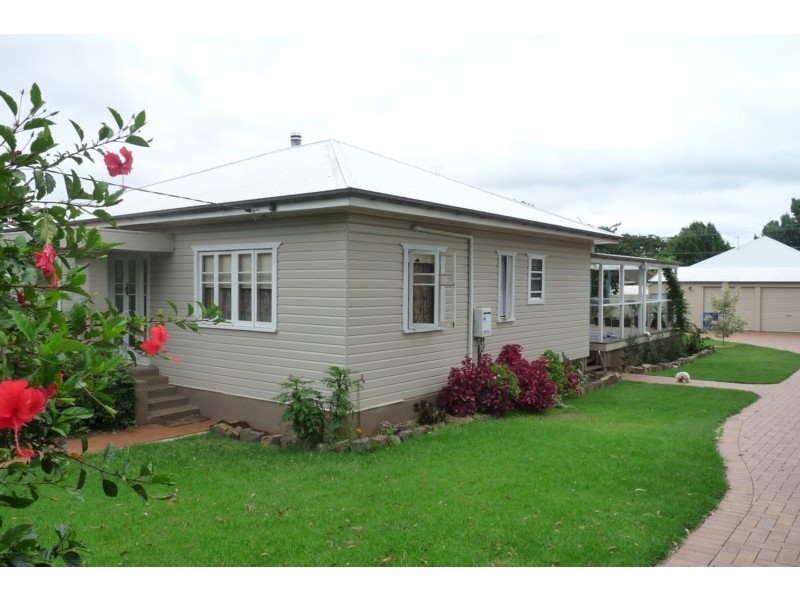 1 Boyden Street, East Toowoomba QLD 4350